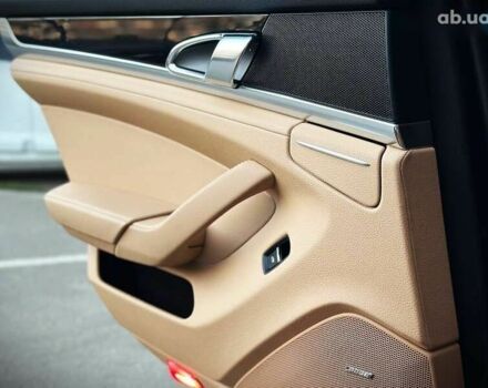 Порше Панамера, объемом двигателя 3 л и пробегом 101 тыс. км за 25000 $, фото 27 на Automoto.ua