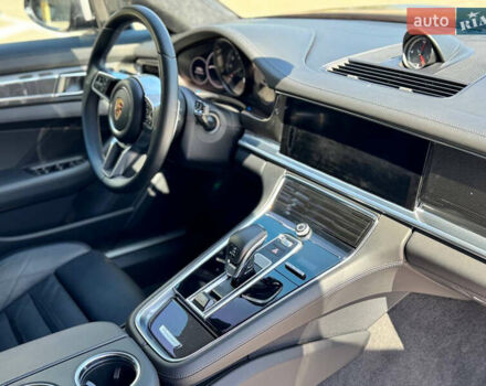 Порше Панамера, объемом двигателя 4 л и пробегом 43 тыс. км за 64999 $, фото 22 на Automoto.ua