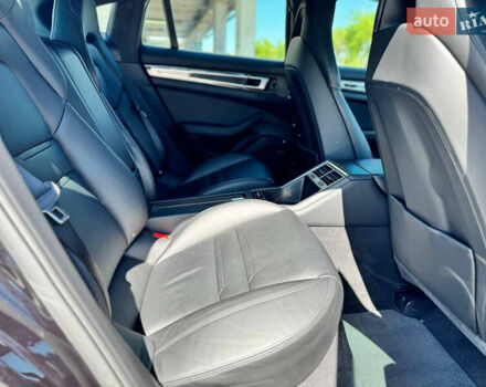 Порше Панамера, объемом двигателя 4 л и пробегом 43 тыс. км за 64999 $, фото 25 на Automoto.ua