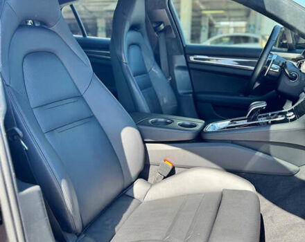 Порше Панамера, объемом двигателя 4 л и пробегом 43 тыс. км за 64999 $, фото 23 на Automoto.ua