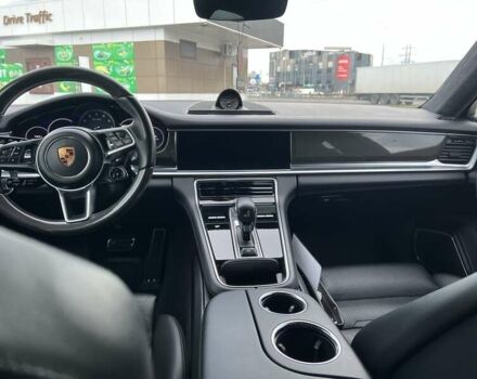 Порше Panamera, об'ємом двигуна 4 л та пробігом 91 тис. км за 92000 $, фото 10 на Automoto.ua