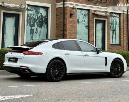 Порше Панамера, объемом двигателя 0 л и пробегом 47 тыс. км за 67990 $, фото 24 на Automoto.ua