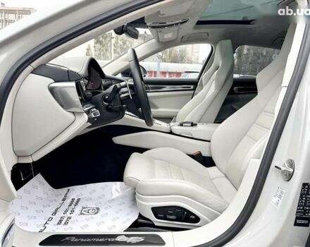 Порше Панамера, объемом двигателя 4 л и пробегом 9 тыс. км за 154999 $, фото 21 на Automoto.ua