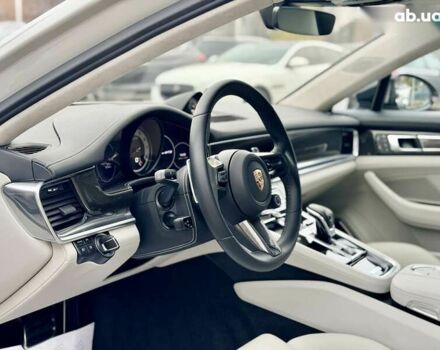 Порше Панамера, объемом двигателя 4 л и пробегом 9 тыс. км за 154999 $, фото 22 на Automoto.ua