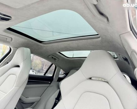 Порше Панамера, объемом двигателя 4 л и пробегом 9 тыс. км за 154999 $, фото 26 на Automoto.ua