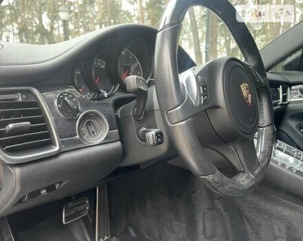 Порше Panamera, об'ємом двигуна 3 л та пробігом 90 тис. км за 42500 $, фото 35 на Automoto.ua