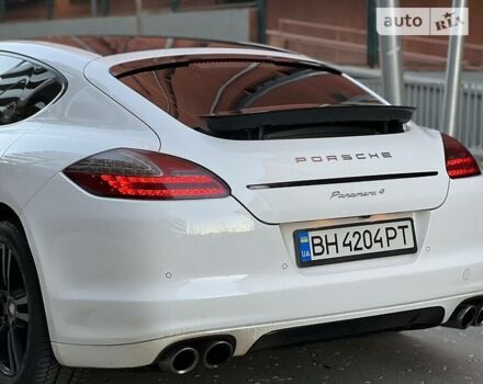 Порше Panamera, об'ємом двигуна 3.6 л та пробігом 176 тис. км за 22999 $, фото 17 на Automoto.ua