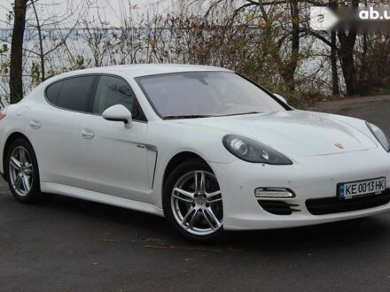 Порше Panamera, об'ємом двигуна 3 л та пробігом 111 тис. км за 26500 $, фото 1 на Automoto.ua