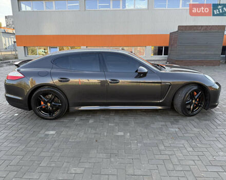 Порше Панамера 2011 в Кривом Роге на Automoto.ua Серый Порше Панамера, объемом двигателя 3.61 л и пробегом 135 тыс. км за 21000 $, фото 4 на Automoto.ua