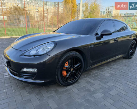 Порше Панамера 2011 в Кривом Роге на Automoto.ua Серый Порше Панамера, объемом двигателя 3.61 л и пробегом 135 тыс. км за 21000 $, фото 40 на Automoto.ua
