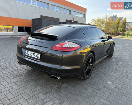 Порше Панамера 2011 в Кривом Роге на Automoto.ua Серый Порше Панамера, объемом двигателя 3.61 л и пробегом 135 тыс. км за 21000 $, фото 7 на Automoto.ua