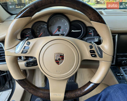 Порше Панамера 2011 в Кривом Роге на Automoto.ua Серый Порше Панамера, объемом двигателя 3.61 л и пробегом 135 тыс. км за 21000 $, фото 30 на Automoto.ua