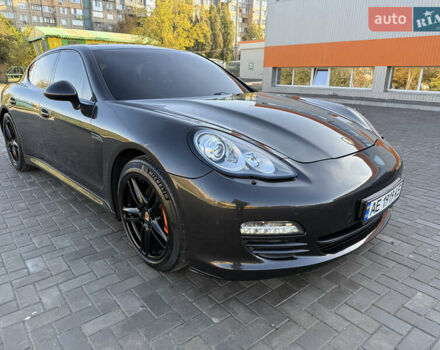 Порше Панамера 2011 в Кривом Роге на Automoto.ua Серый Порше Панамера, объемом двигателя 3.61 л и пробегом 135 тыс. км за 21000 $, фото 44 на Automoto.ua