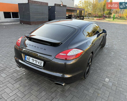 Порше Панамера 2011 в Кривом Роге на Automoto.ua Серый Порше Панамера, объемом двигателя 3.61 л и пробегом 135 тыс. км за 21000 $, фото 8 на Automoto.ua