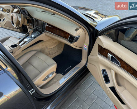 Порше Панамера 2011 в Кривом Роге на Automoto.ua Серый Порше Панамера, объемом двигателя 3.61 л и пробегом 135 тыс. км за 21000 $, фото 28 на Automoto.ua