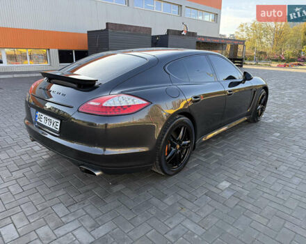 Порше Панамера 2011 в Кривом Роге на Automoto.ua Серый Порше Панамера, объемом двигателя 3.61 л и пробегом 135 тыс. км за 21000 $, фото 48 на Automoto.ua
