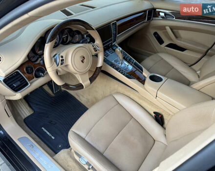 Порше Панамера 2011 в Кривом Роге на Automoto.ua Серый Порше Панамера, объемом двигателя 3.61 л и пробегом 135 тыс. км за 21000 $, фото 16 на Automoto.ua
