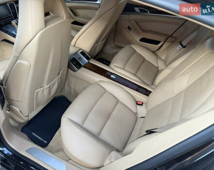 Порше Панамера 2011 в Кривом Роге на Automoto.ua Серый Порше Панамера, объемом двигателя 3.61 л и пробегом 135 тыс. км за 21000 $, фото 20 на Automoto.ua