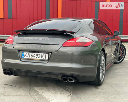 Сірий Порше Panamera, об'ємом двигуна 4.81 л та пробігом 180 тис. км за 22900 $, фото 7 на Automoto.ua