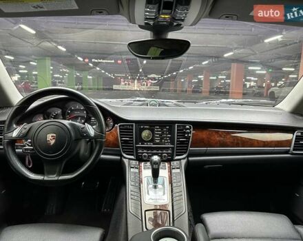 Серый Порше Панамера, объемом двигателя 3.61 л и пробегом 156 тыс. км за 20990 $, фото 23 на Automoto.ua