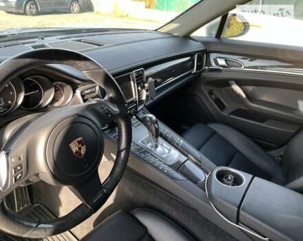 Сірий Порше Panamera, об'ємом двигуна 3.61 л та пробігом 109 тис. км за 26000 $, фото 7 на Automoto.ua