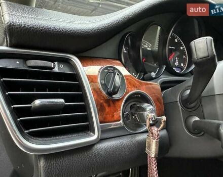 Серый Порше Панамера, объемом двигателя 3.61 л и пробегом 156 тыс. км за 20990 $, фото 13 на Automoto.ua