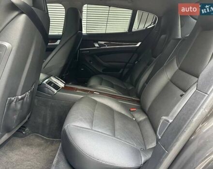 Серый Порше Панамера, объемом двигателя 3.61 л и пробегом 156 тыс. км за 20990 $, фото 8 на Automoto.ua