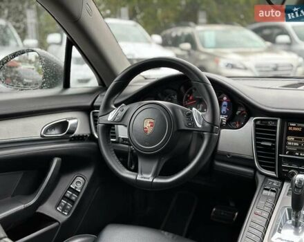 Порше Панамера 2013 в Виннице на Automoto.ua Серый Порше Панамера, объемом двигателя 3.6 л и пробегом 225 тыс. км за 29690 $, фото 27 на Automoto.ua