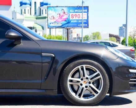 Сірий Порше Panamera, об'ємом двигуна 3.6 л та пробігом 114 тис. км за 31500 $, фото 12 на Automoto.ua