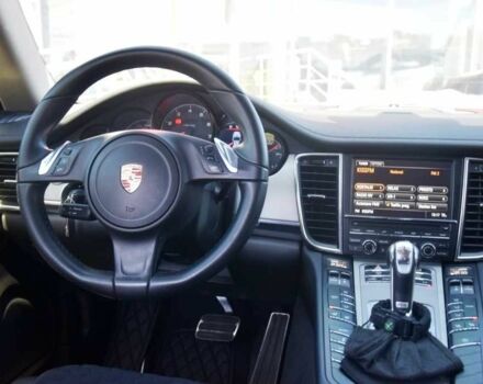 Сірий Порше Panamera, об'ємом двигуна 3.6 л та пробігом 114 тис. км за 31500 $, фото 18 на Automoto.ua