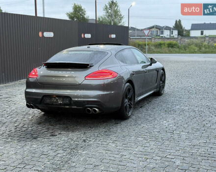 Сірий Порше Panamera, об'ємом двигуна 3 л та пробігом 122 тис. км за 29999 $, фото 5 на Automoto.ua