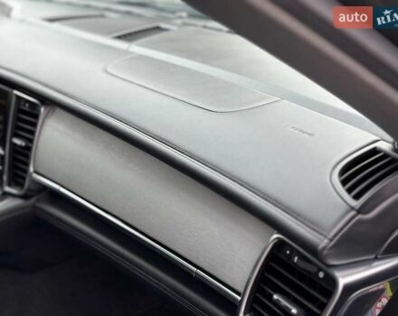 Порше Панамера 2013 в Виннице на Automoto.ua Серый Порше Панамера, объемом двигателя 3.6 л и пробегом 225 тыс. км за 29690 $, фото 32 на Automoto.ua