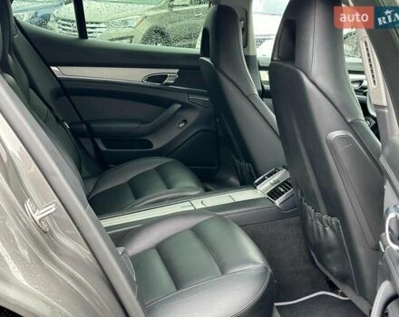 Порше Панамера 2013 в Виннице на Automoto.ua Серый Порше Панамера, объемом двигателя 3.6 л и пробегом 225 тыс. км за 29690 $, фото 24 на Automoto.ua