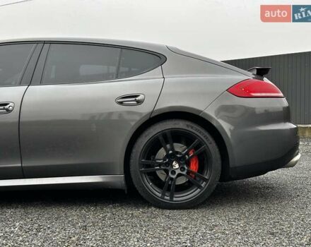 Сірий Порше Panamera, об'ємом двигуна 3 л та пробігом 192 тис. км за 22999 $, фото 7 на Automoto.ua