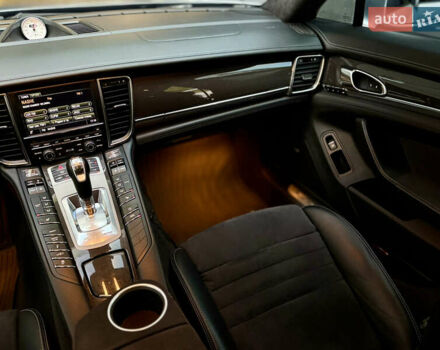 Серый Порше Панамера, объемом двигателя 4.8 л и пробегом 113 тыс. км за 30000 $, фото 23 на Automoto.ua