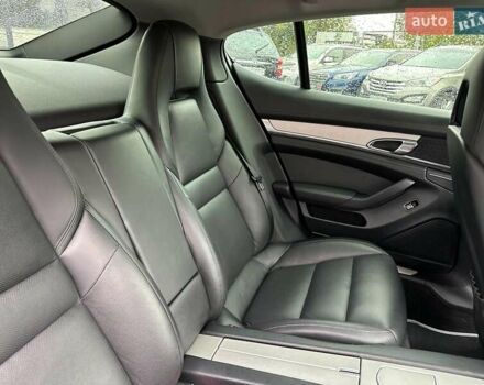 Порше Панамера 2013 в Виннице на Automoto.ua Серый Порше Панамера, объемом двигателя 3.6 л и пробегом 225 тыс. км за 29690 $, фото 23 на Automoto.ua