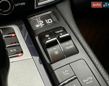Сірий Порше Panamera, об'ємом двигуна 3 л та пробігом 192 тис. км за 22999 $, фото 36 на Automoto.ua