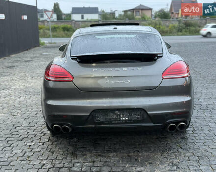 Сірий Порше Panamera, об'ємом двигуна 3 л та пробігом 122 тис. км за 29999 $, фото 4 на Automoto.ua