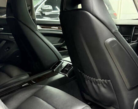 Порше Панамера 2013 в Киеве на Automoto.ua Серый Порше Панамера, объемом двигателя 3.6 л и пробегом 112 тыс. км за 27500 $, фото 10 на Automoto.ua