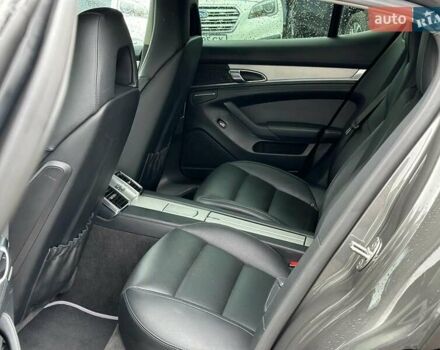 Порше Панамера 2013 в Виннице на Automoto.ua Серый Порше Панамера, объемом двигателя 3.6 л и пробегом 225 тыс. км за 29690 $, фото 17 на Automoto.ua