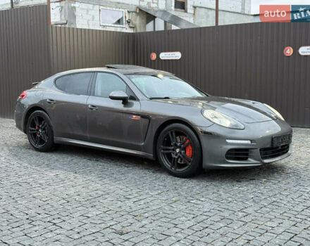 Сірий Порше Panamera, об'ємом двигуна 3 л та пробігом 122 тис. км за 29999 $, фото 1 на Automoto.ua