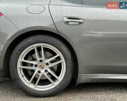 Порше Панамера 2013 в Виннице на Automoto.ua Серый Порше Панамера, объемом двигателя 3.6 л и пробегом 225 тыс. км за 29690 $, фото 14 на Automoto.ua