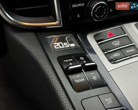 Сірий Порше Panamera, об'ємом двигуна 3 л та пробігом 192 тис. км за 22999 $, фото 32 на Automoto.ua