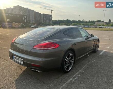 Сірий Порше Panamera, об'ємом двигуна 3.61 л та пробігом 180 тис. км за 30000 $, фото 6 на Automoto.ua