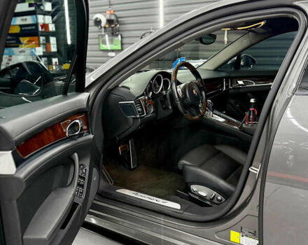 Порше Панамера 2013 в Киеве на Automoto.ua Серый Порше Панамера, объемом двигателя 3.6 л и пробегом 112 тыс. км за 27500 $, фото 8 на Automoto.ua