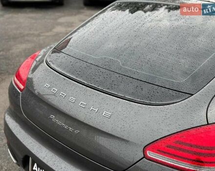 Порше Панамера 2013 в Виннице на Automoto.ua Серый Порше Панамера, объемом двигателя 3.6 л и пробегом 225 тыс. км за 29690 $, фото 7 на Automoto.ua