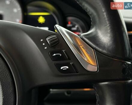 Сірий Порше Panamera, об'ємом двигуна 3 л та пробігом 192 тис. км за 22999 $, фото 29 на Automoto.ua