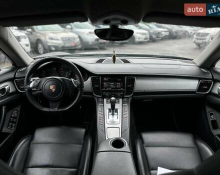 Порше Панамера 2013 в Виннице на Automoto.ua Серый Порше Панамера, объемом двигателя 3.6 л и пробегом 225 тыс. км за 29690 $, фото 28 на Automoto.ua