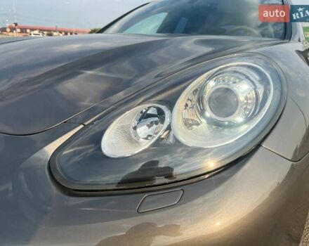 Сірий Порше Panamera, об'ємом двигуна 3.61 л та пробігом 180 тис. км за 30000 $, фото 8 на Automoto.ua