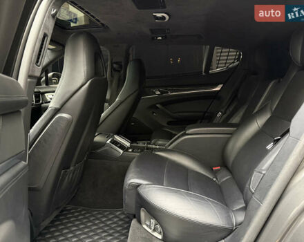 Серый Порше Панамера, объемом двигателя 3 л и пробегом 153 тыс. км за 26500 $, фото 22 на Automoto.ua